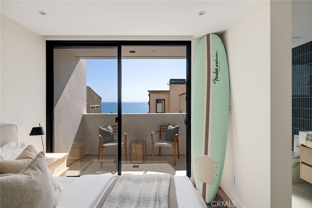 228 Moonstone, Manhattan Beach, CA 90266