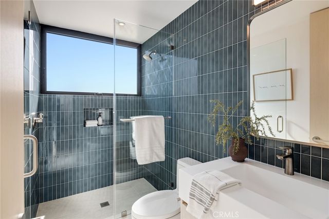 228 Moonstone, Manhattan Beach, CA 90266
