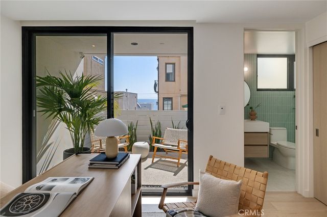 228 Moonstone, Manhattan Beach, CA 90266