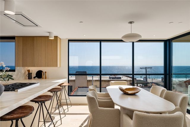 228 Moonstone, Manhattan Beach, CA 90266