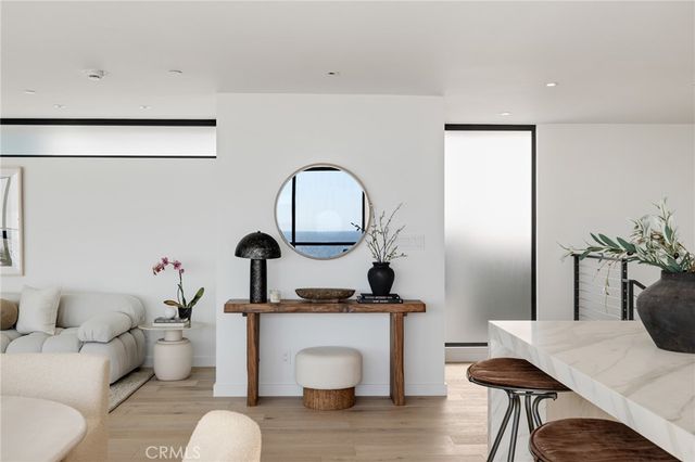 228 Moonstone, Manhattan Beach, CA 90266