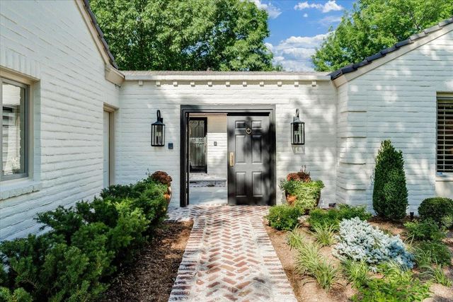 1440 N Gatewood St., Wichita, KS 67206