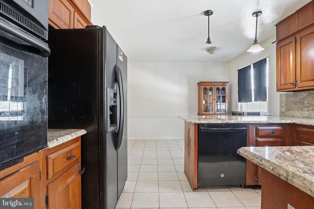 1529 SPRINGSIDE DR, Lancaster, PA 17603