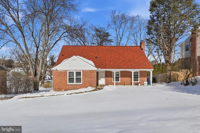 1529 SPRINGSIDE DR, Lancaster, PA 17603