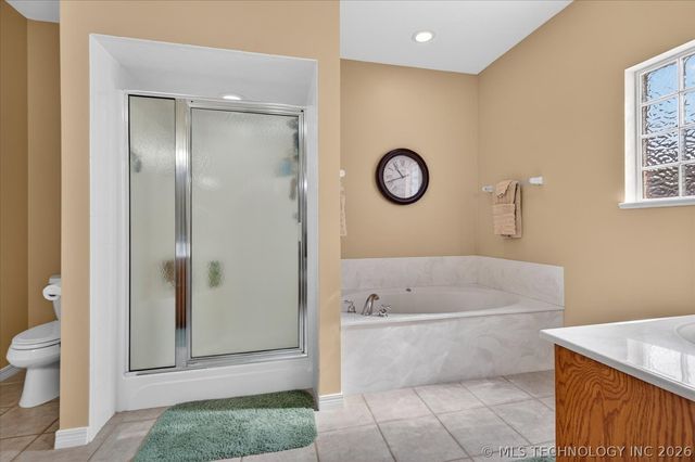5637 Chickering Court, Bartlesville, OK 74006