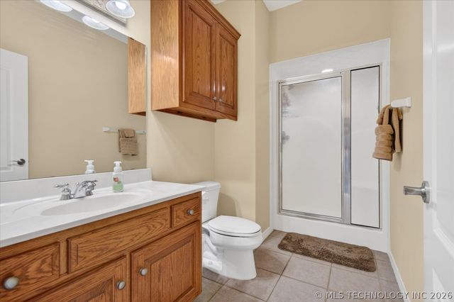 5637 Chickering Court, Bartlesville, OK 74006
