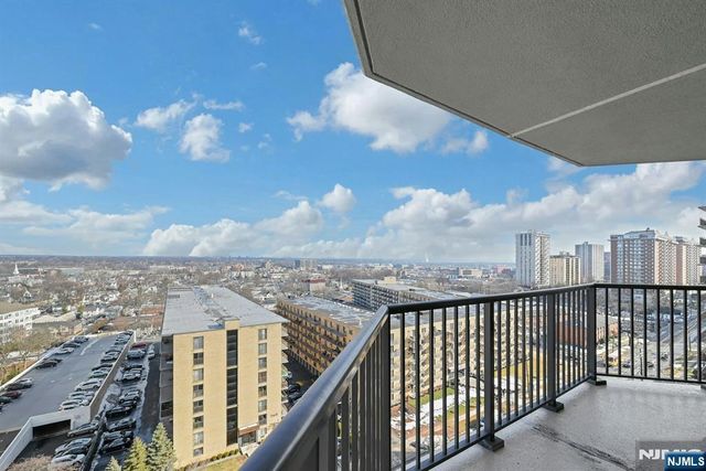 245 Prospect Avenue 12B, Hackensack, NJ 07601