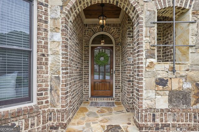 963 Garner Creek Drive SW, Lilburn, GA 30047