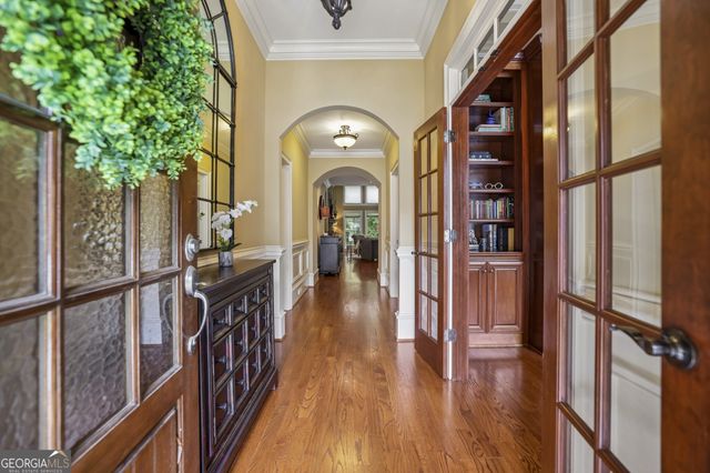 963 Garner Creek Drive SW, Lilburn, GA 30047