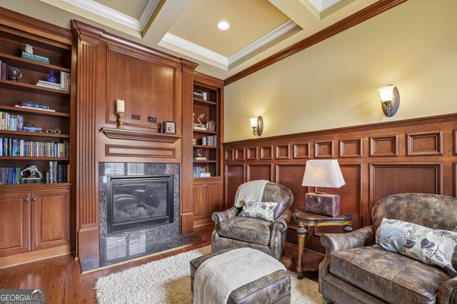 963 Garner Creek Drive SW, Lilburn, GA 30047