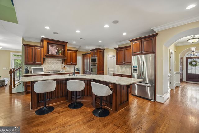 963 Garner Creek Drive SW, Lilburn, GA 30047