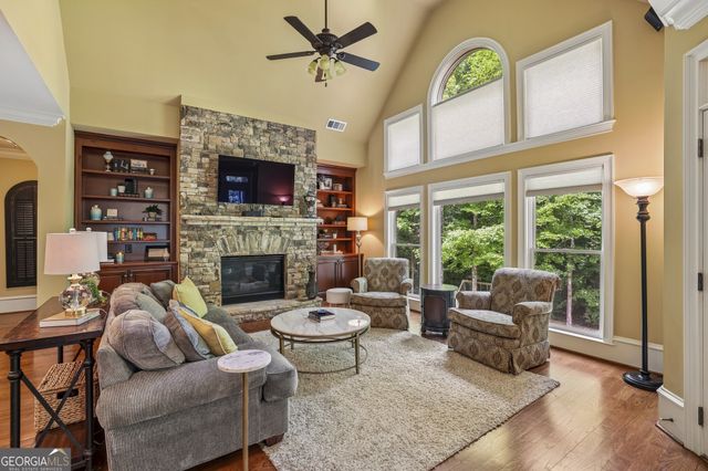 963 Garner Creek Drive SW, Lilburn, GA 30047