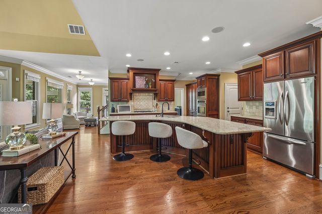963 Garner Creek Drive SW, Lilburn, GA 30047