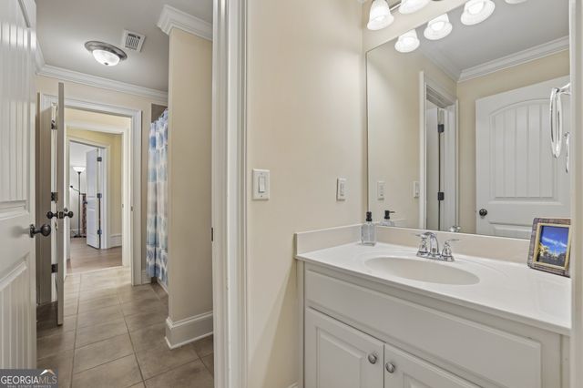 963 Garner Creek Drive SW, Lilburn, GA 30047