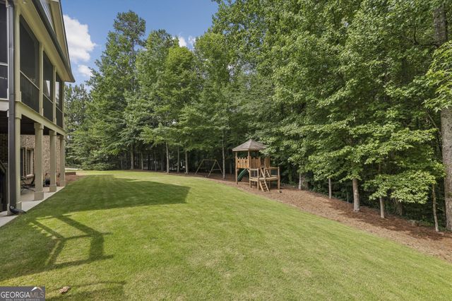 963 Garner Creek Drive SW, Lilburn, GA 30047