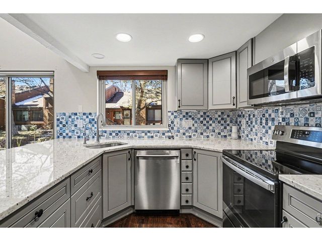 2685 S Dayton Way 21, Denver, CO 80231