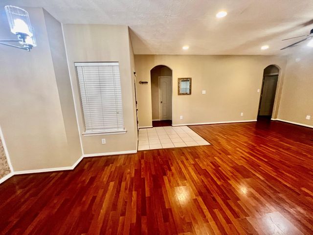 2830 Spring Dusk Lane, Spring, TX 77373