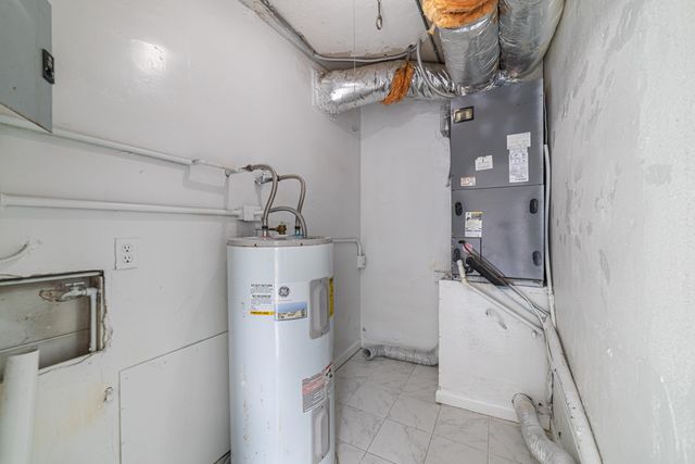 5652 S Rue Road, West Palm Beach, FL 33415