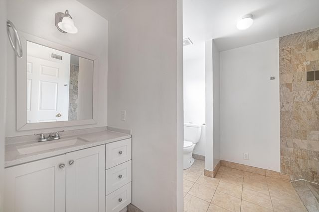 5652 S Rue Road, West Palm Beach, FL 33415