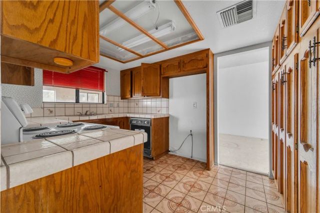 9848 Karen Avenue, California City, CA 93505