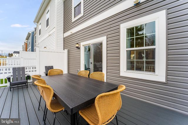 1720 WATER CROSSING RD, Baltimore, MD 21208