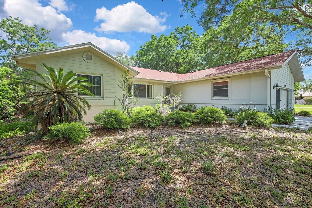 11587 W TIMBERLANE DRIVE, Homosassa, FL 34448