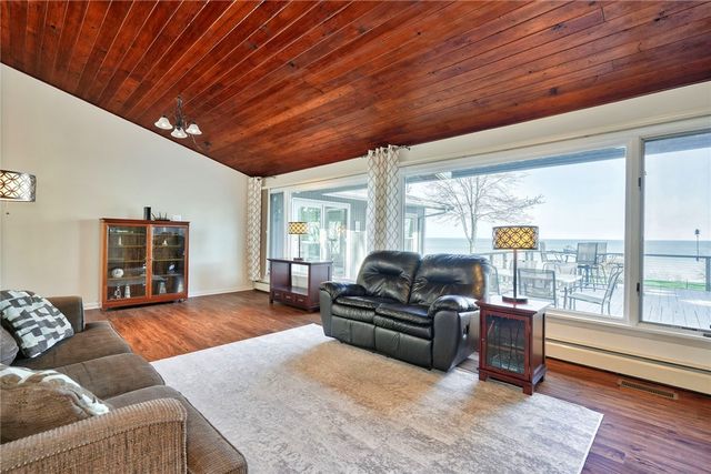 147 Elm Drive, Ontario, NY 14519