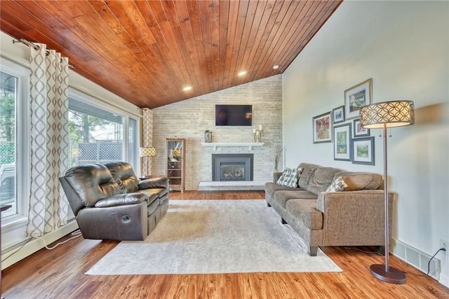 147 Elm Drive, Ontario, NY 14519