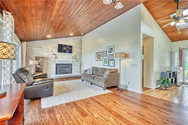 147 Elm Drive, Ontario, NY 14519