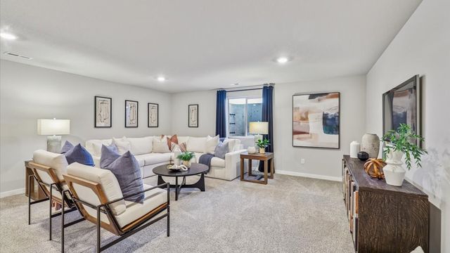 406 Kingfisher Drive, Norwalk, IA 50211