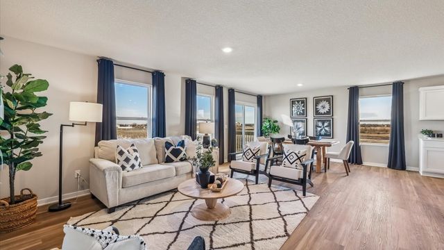 406 Kingfisher Drive, Norwalk, IA 50211