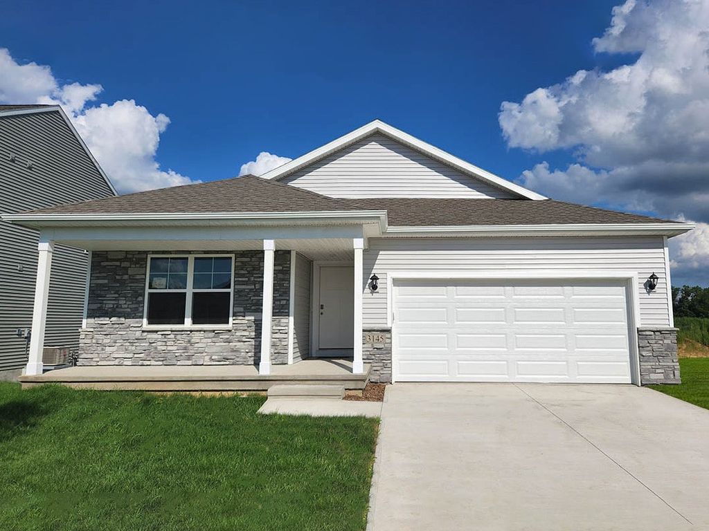 406 Kingfisher Drive, Norwalk, IA 50211