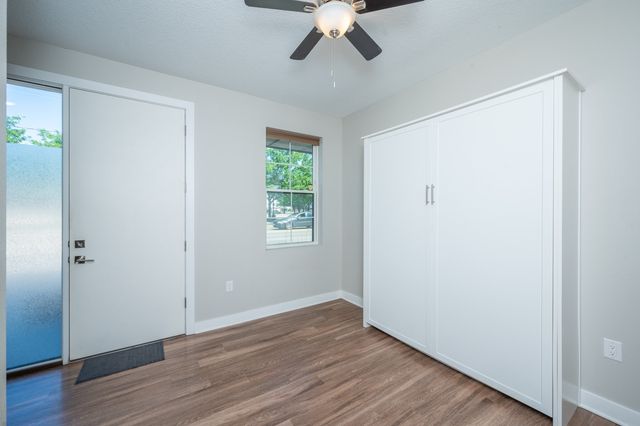 450 SW 7th Street 103, Des Moines, IA 50309