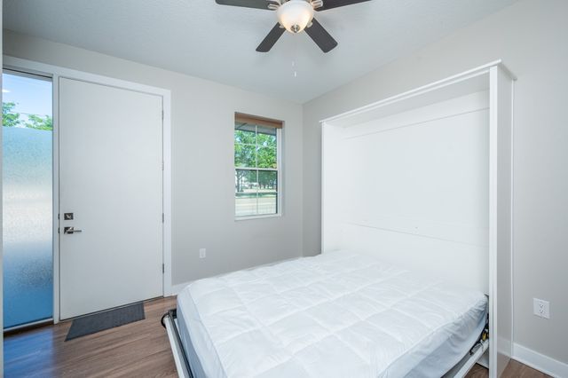 450 SW 7th Street 103, Des Moines, IA 50309