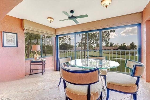 206 Foxtail CT 2-206, Naples, FL 34104