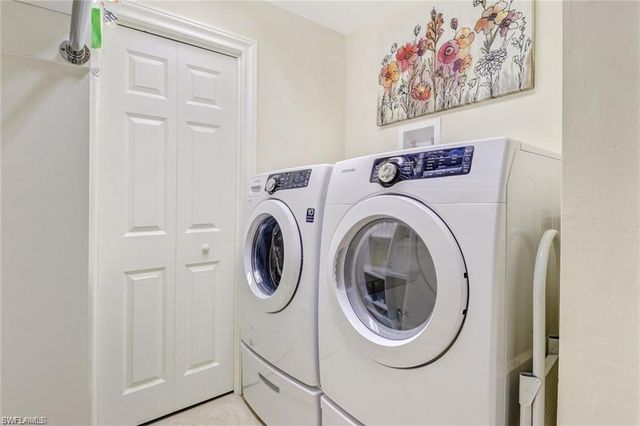 206 Foxtail CT 2-206, Naples, FL 34104