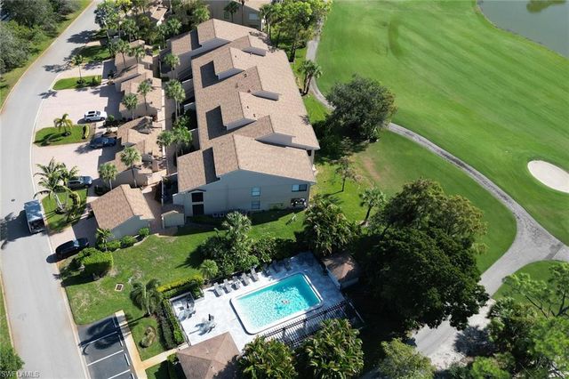 206 Foxtail CT 2-206, Naples, FL 34104