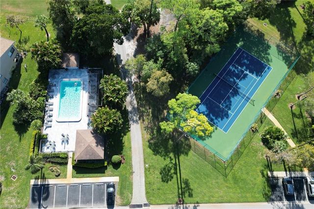 206 Foxtail CT 2-206, Naples, FL 34104