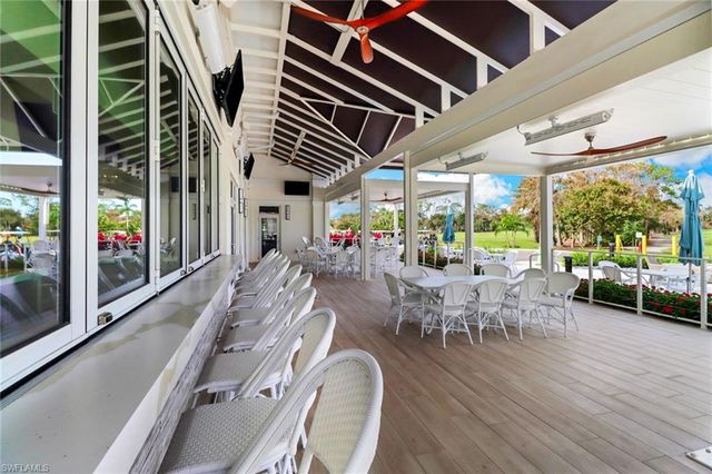 206 Foxtail CT 2-206, Naples, FL 34104