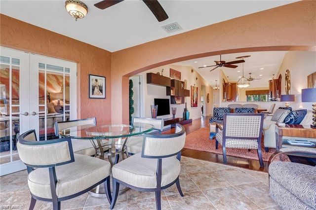 206 Foxtail CT 2-206, Naples, FL 34104