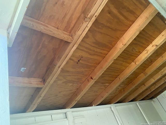 215 W RIDGEWOOD CT, San Antonio, TX 78212