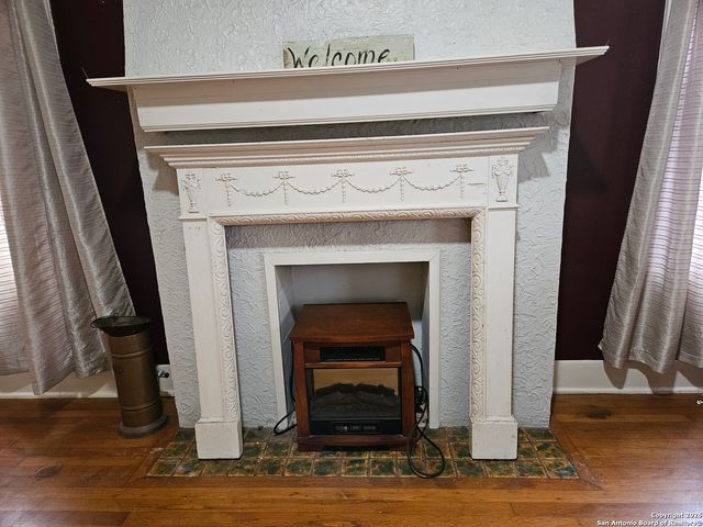 215 W RIDGEWOOD CT, San Antonio, TX 78212