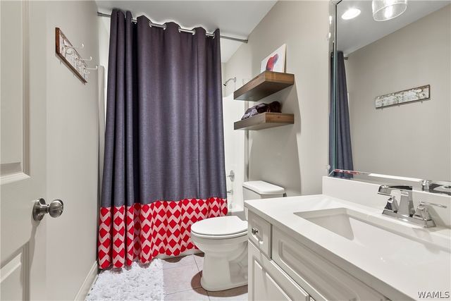 712 Frank Thomas 305, Tuscaloosa, AL 35401