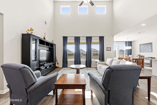 210 Rue Cordorcet, Youngsville, LA 70592