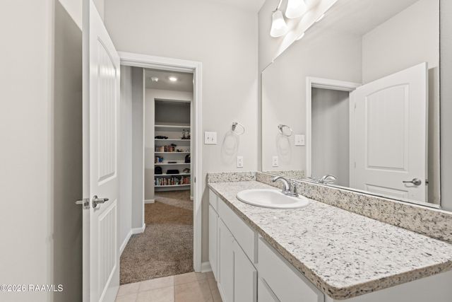 210 Rue Cordorcet, Youngsville, LA 70592