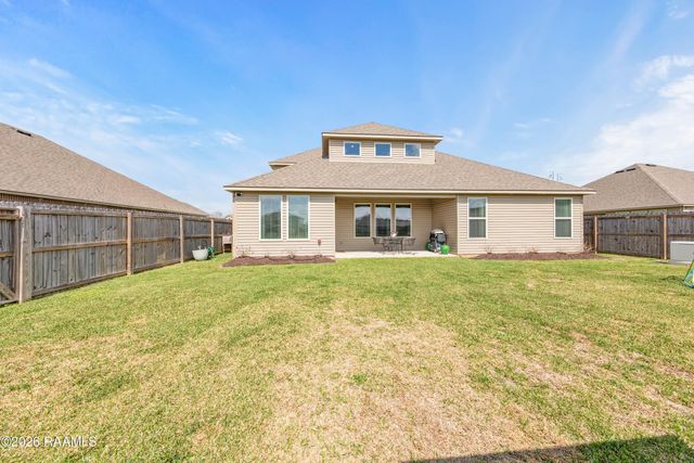 210 Rue Cordorcet, Youngsville, LA 70592