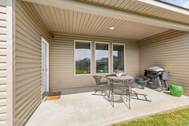 210 Rue Cordorcet, Youngsville, LA 70592