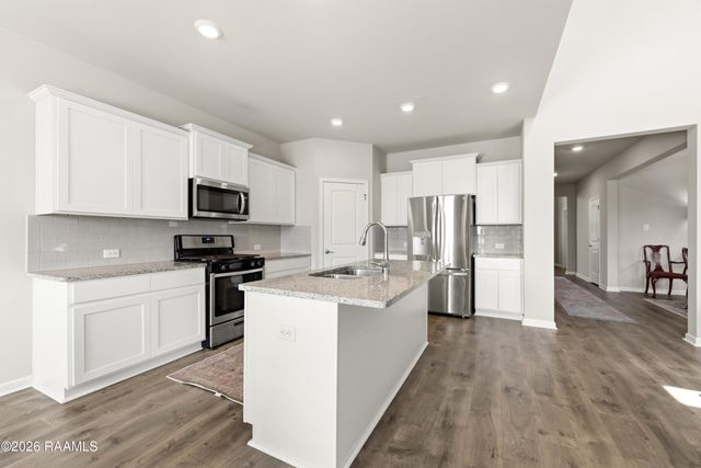 210 Rue Cordorcet, Youngsville, LA 70592