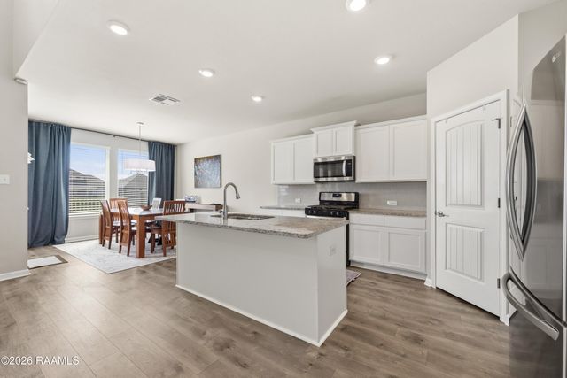 210 Rue Cordorcet, Youngsville, LA 70592