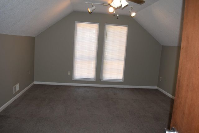 6038 W ROSEWIND CIR, Memphis, TN 38141